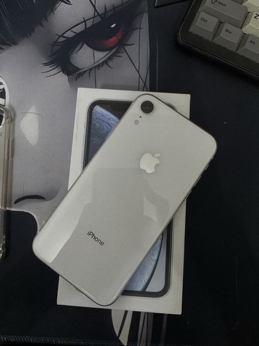 Продам айфон хр 128GB Iphone xr