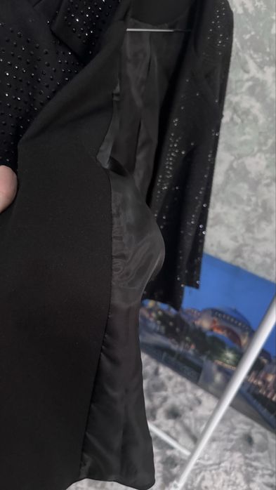 Жакет с камнями.