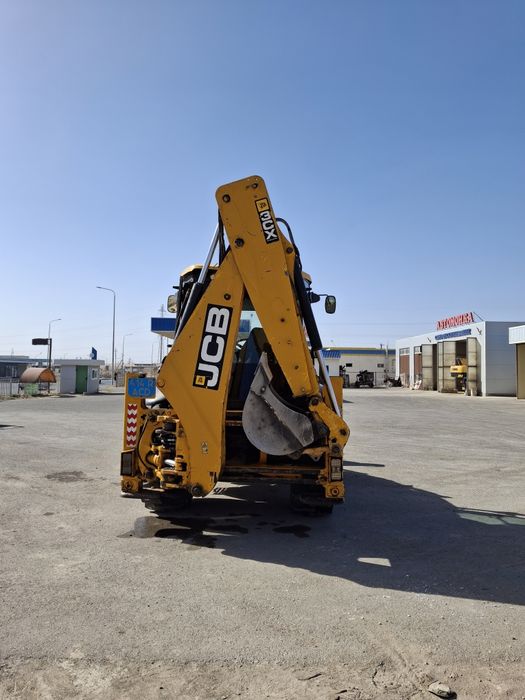 Эксковатор погрузчик jcb 3cx