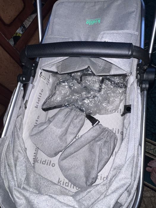 коляска детская для малышей Kidilo