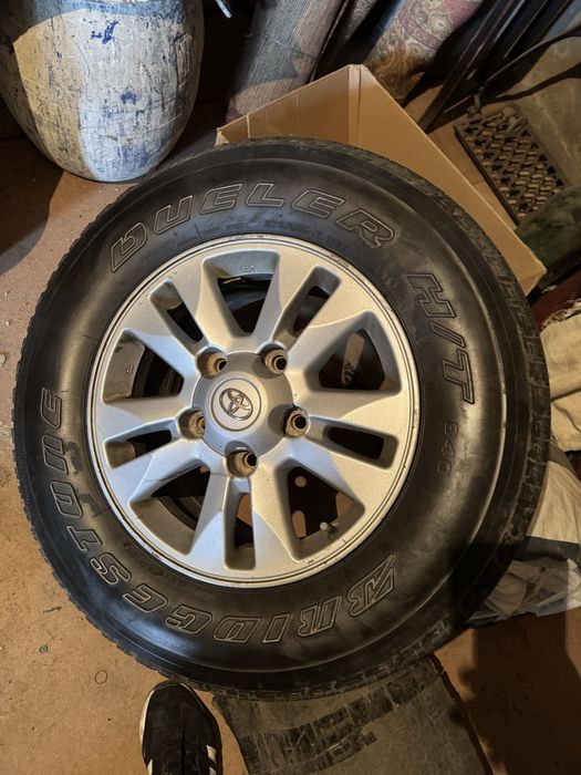 Продам диски с резиной 100, 200 в сборе