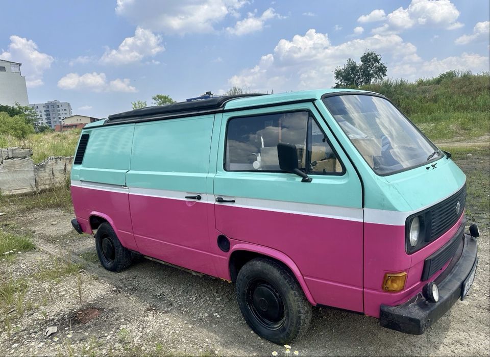 T3 din 1987 modificat pentru comert ambulant