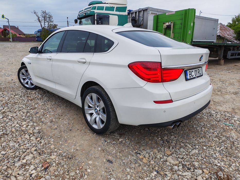 BMW 5 Series 2010 — imagine 4
