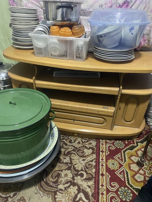 Продам камот под телевизор