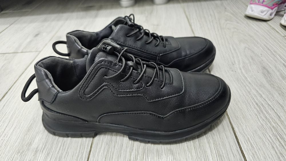 Pantofi Băiat mărimea 35
