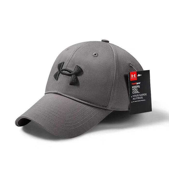 Under Armour (USA) универсальная кепка бейсболка