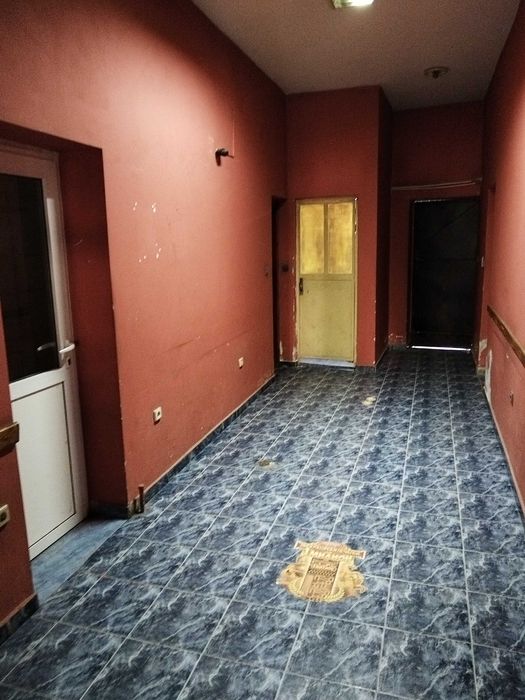 Продава се Магазин в Ямбол, Боровец - 1100 кв.м за 0 €/кв.м - Снимка #8