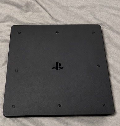 Продается PS4 fat