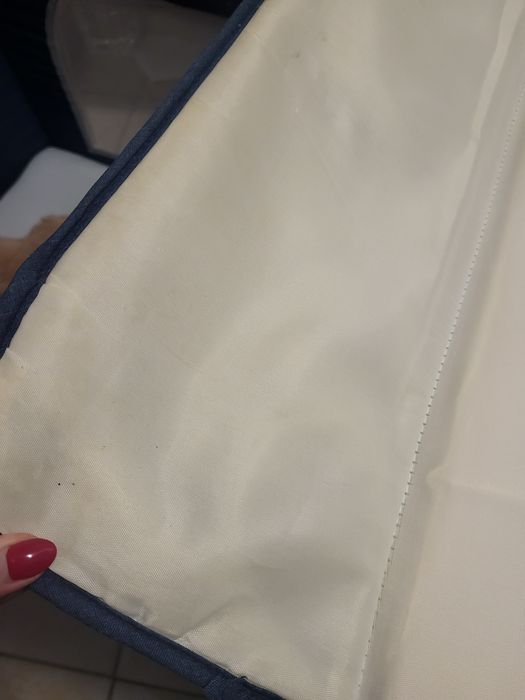 Pat bebelus si masa de schimbat