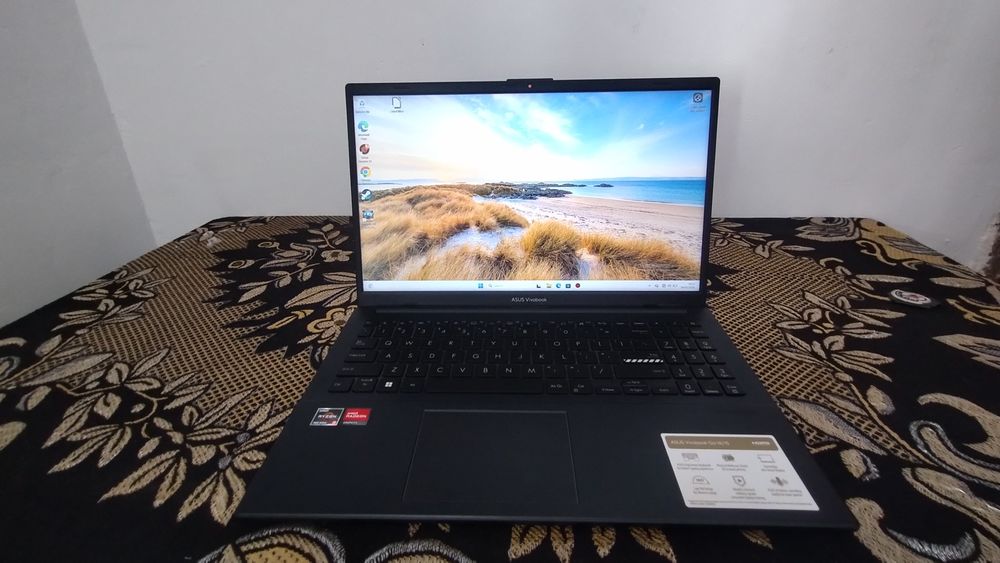 Laptop Asus Vivobook Go15