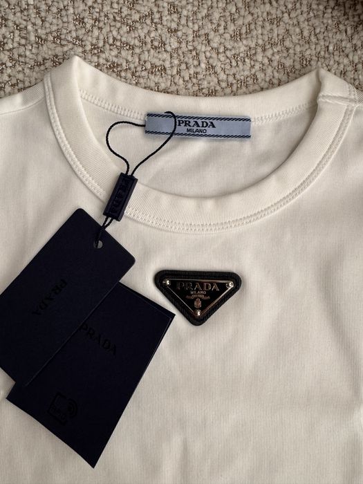 Футболка Prada с логотипом