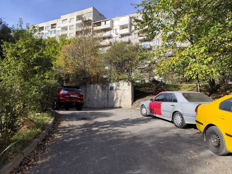 Дава се под наем Гараж / Паркомясто в София, Младост 1 - 18 кв.м за 150 € - Снимка #6