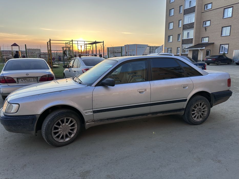 Продам Ауди 100с4