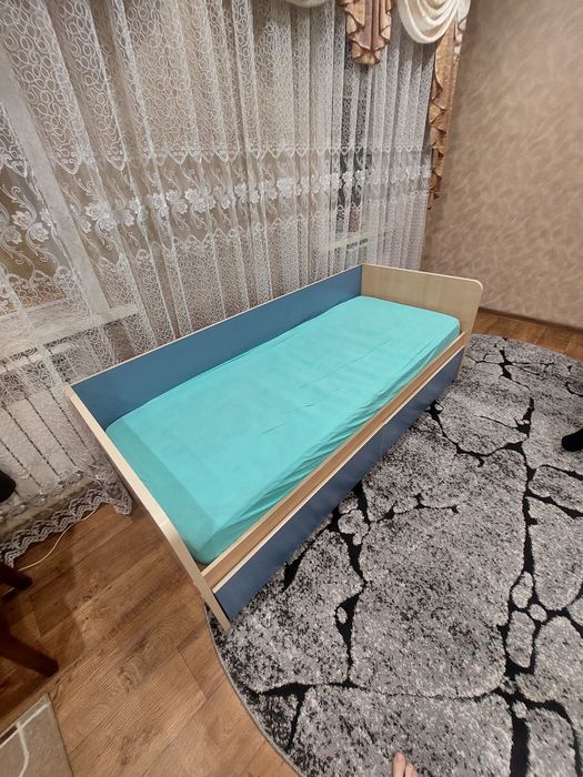 Продам кровати две штуки