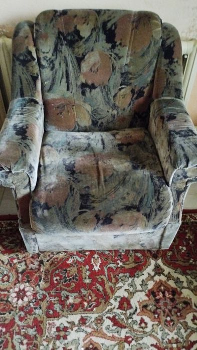 Продам диваны и кресла