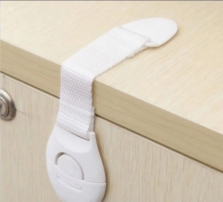 Детски предпазители за шкаф