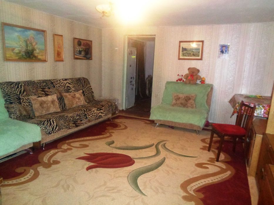 продам двухэтажный дом