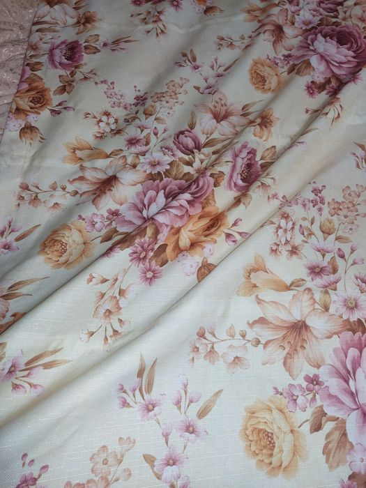 На выбор шторы! Цены уточняйте!