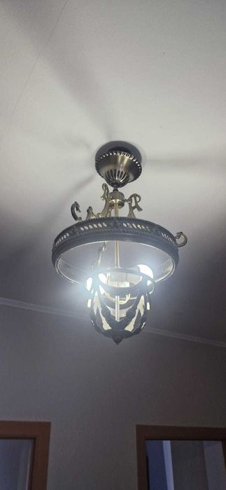 Люстра небольшая