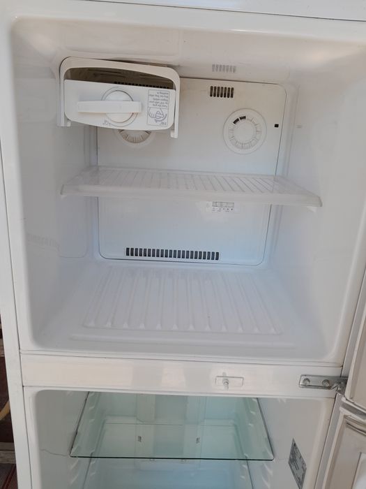 ПродаетьсяХолоделник LJ