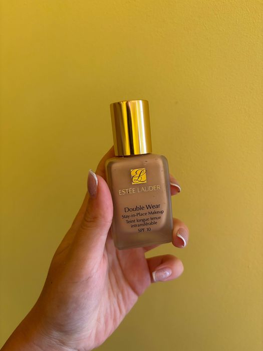 Фон дьо тен Estee Lauder
