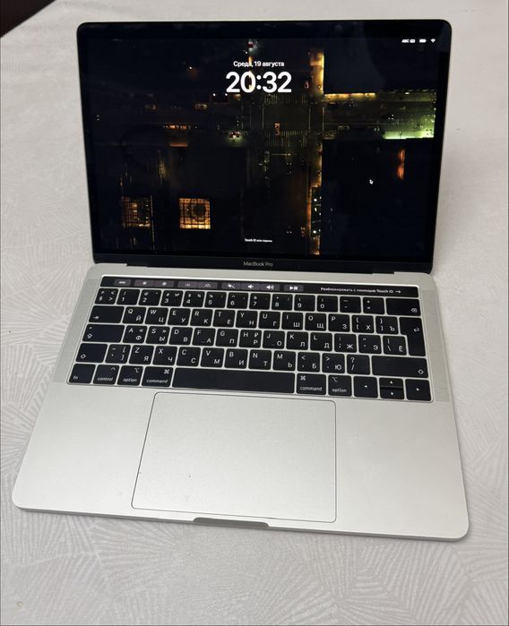 Macbook pro в идеальном состоянии