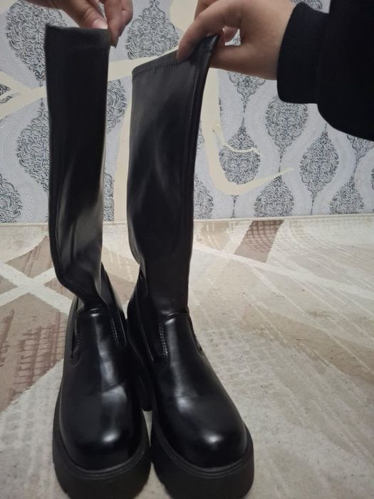 кожанные черные ботинки