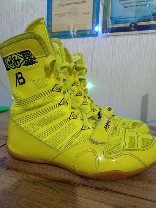 Продам боксерки AB PRO(Салатывый)39 размер