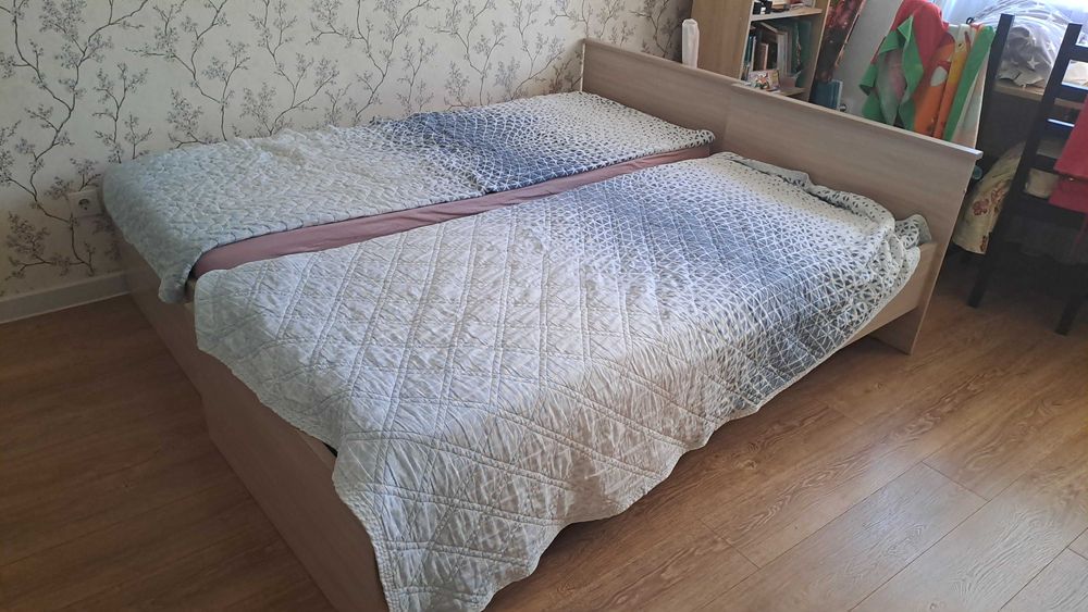 Продам кровати с матрасом