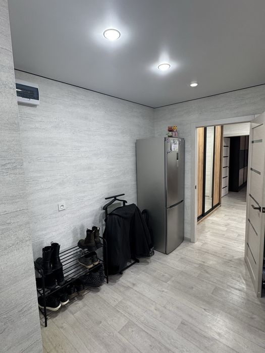 Продам 3 комнатную квартиру