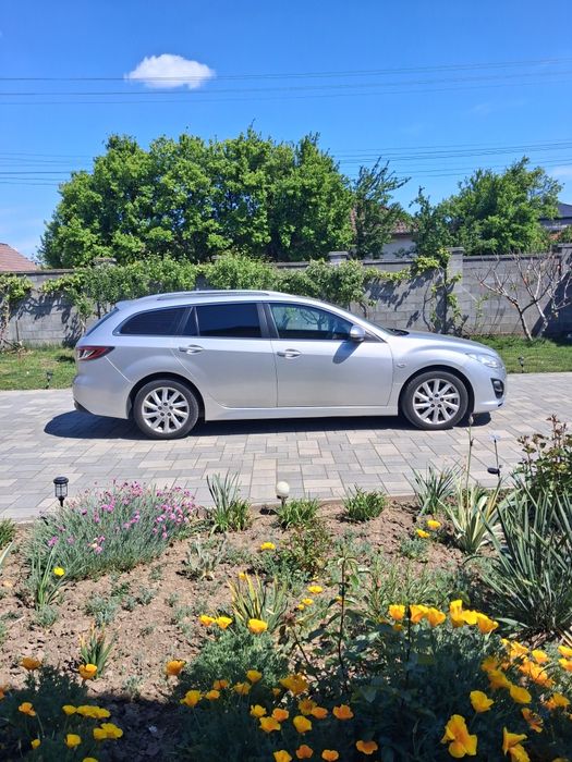 Vind   Mazda 6 an 2010 ,motor 2,2 diesel, euro 5.Tempomat, k