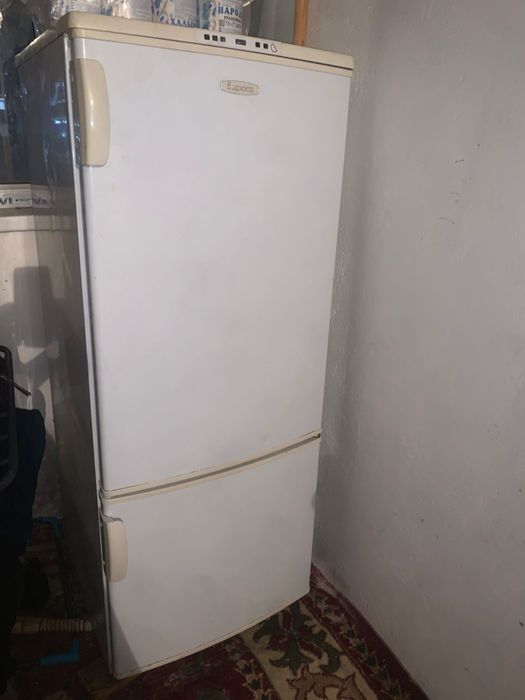Холодильник в хорошем состоянии