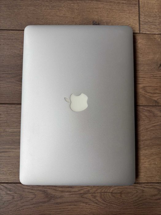 schimb Macbook Air 13-inch cu NAS Synology sau telefon + diferenta