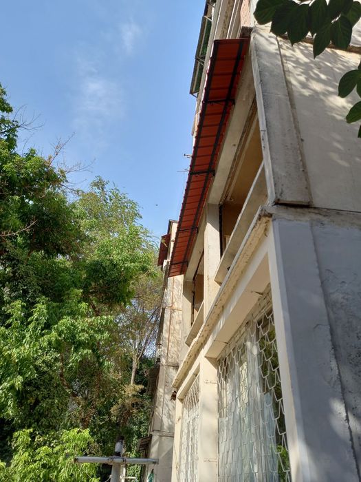 Установка козырьков короткий срок