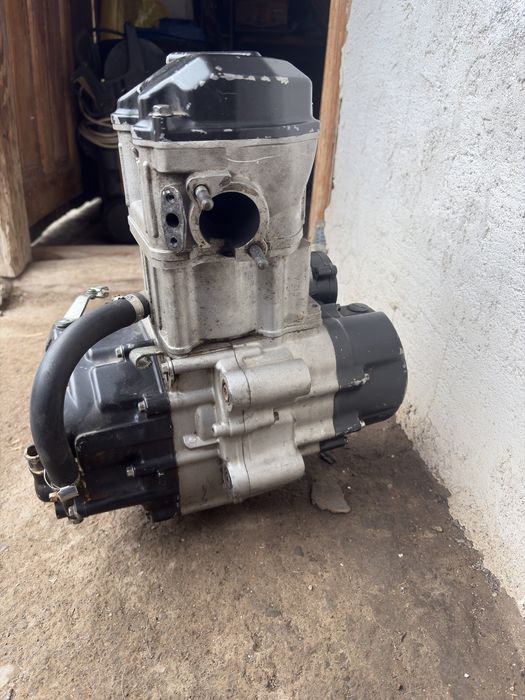 Vând motor atv 250cc