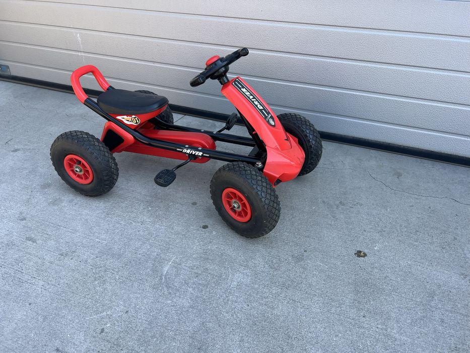 Kart cu pedale pentru copii – stare foarte buna