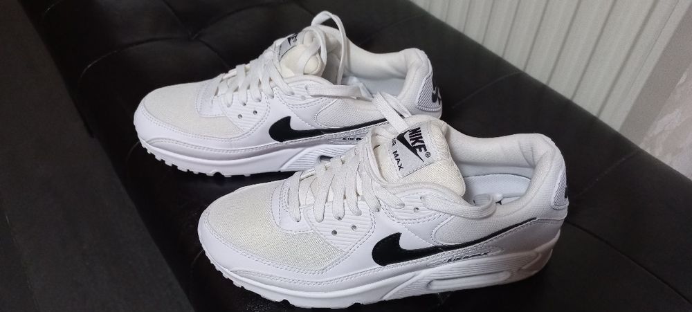 Vând Nike Air Max