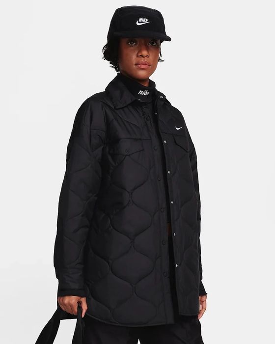 Продам куртку Nike