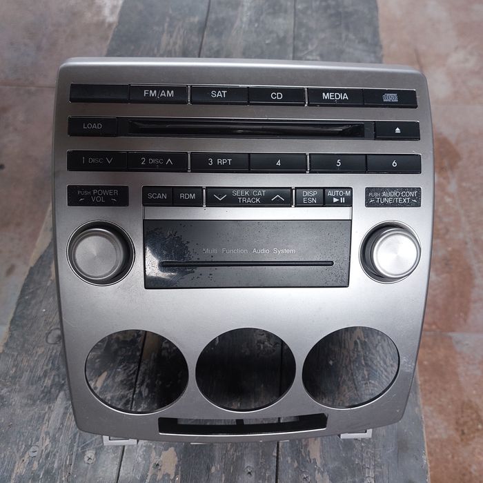 Магнитола на Mazda 5 , primasi