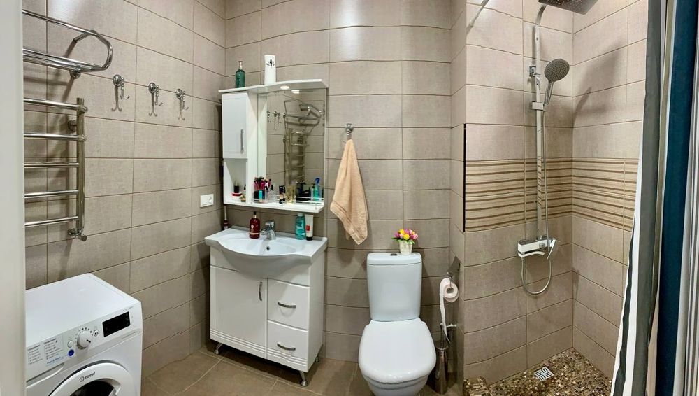 Продаётся Чиланзар Ц 3/5/5 Театр Оперетты.