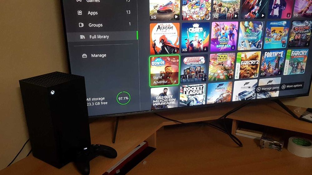 Consola Xbox Series X (ca nou) + controller + 7 jocuri