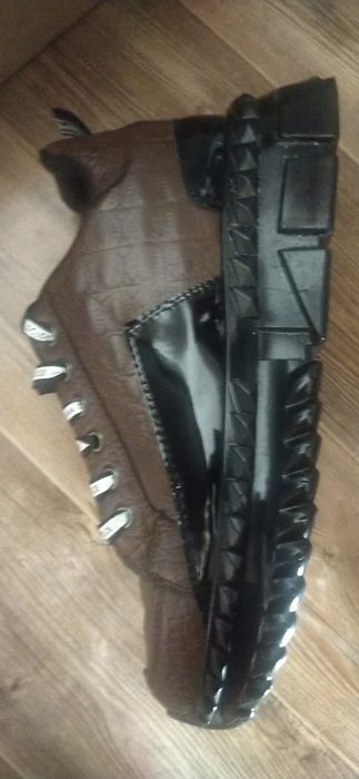 Продадим красовки новые