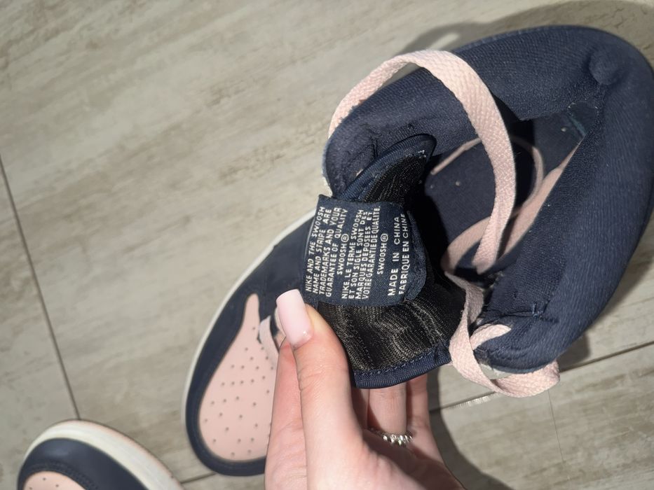 Air Jordan 1 OG Atmosphere Retro High  (Bubble Gum)