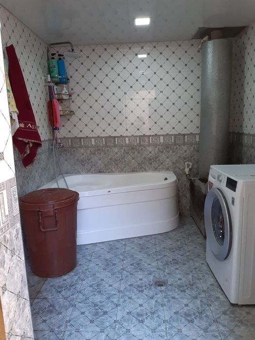 Уй сотилади 6 хонали