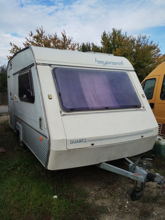 Rulotă camping 3 persoane înscrisă Ro discutabil