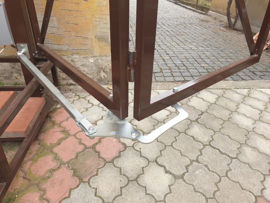 Sistem poarta articulata pliabila 6m, armonica bifold CAIS TWIN DRIVE6