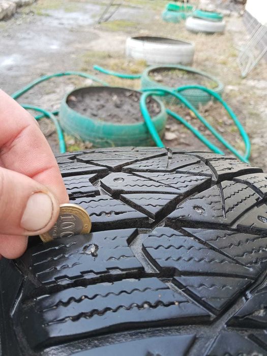 Продам шины гудиер