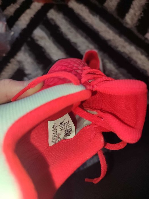 Ghete fotbal Nike culoarea rosie marimea 38