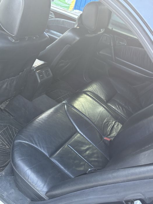 Продам мерседес 210