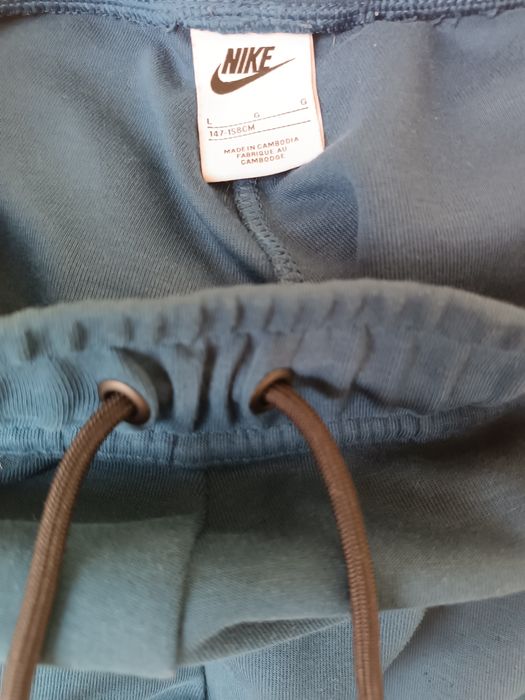 "Nike tech fleece" оригинално долнище синьо детски L
